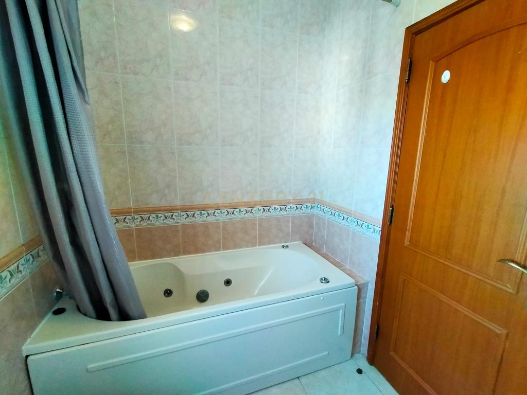 Apartamento T3 com Garagem  - Image 9